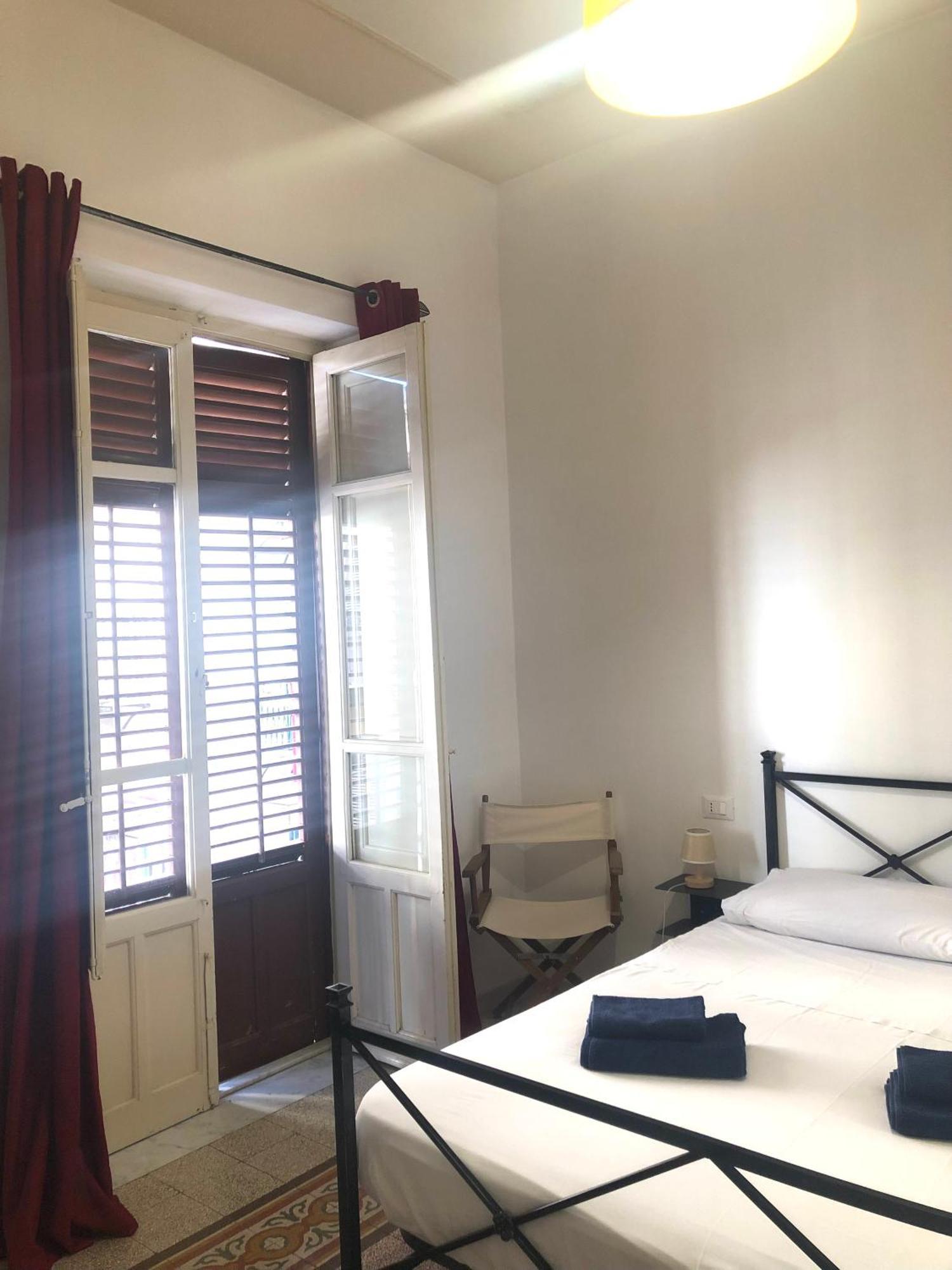 Anima Mundi Rooms Palermo Esterno foto